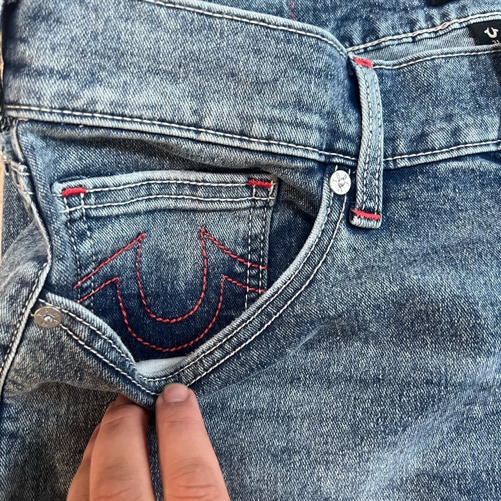 True Religion RICKY Relaxed Straight Men’s Jeans Size 31/34 NWT - Picture 2 of 9